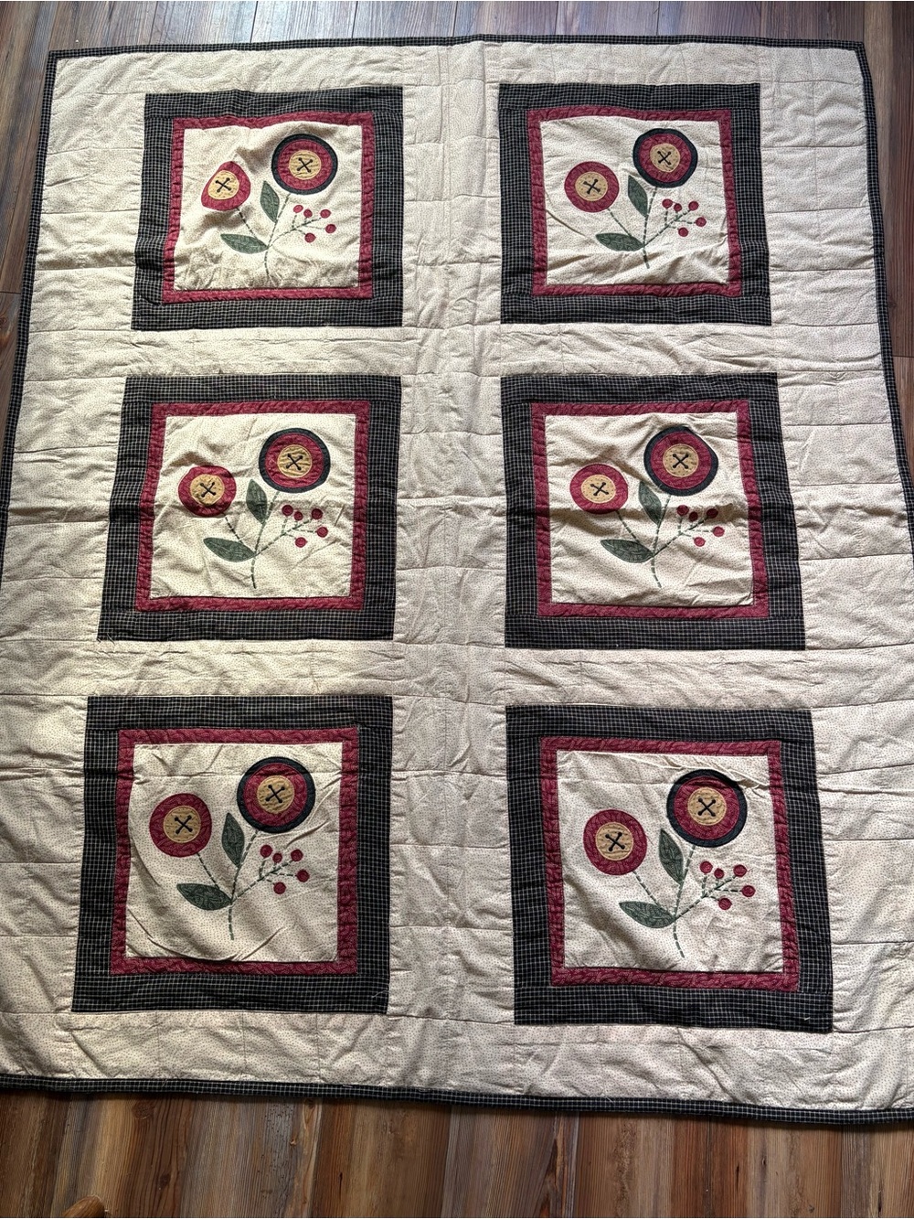 Vintage Handmade Appliqué Flower Quilt 48”x58” Patchwork Folk Art Floral Buttons